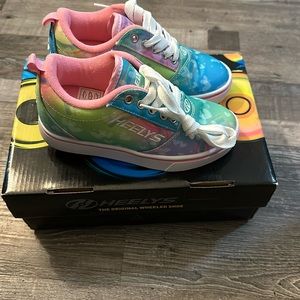 Heelys Pro 20 Prints HES10334 Tie Dye Rainbow Skate Shoe Sneaker Youths Size 13C